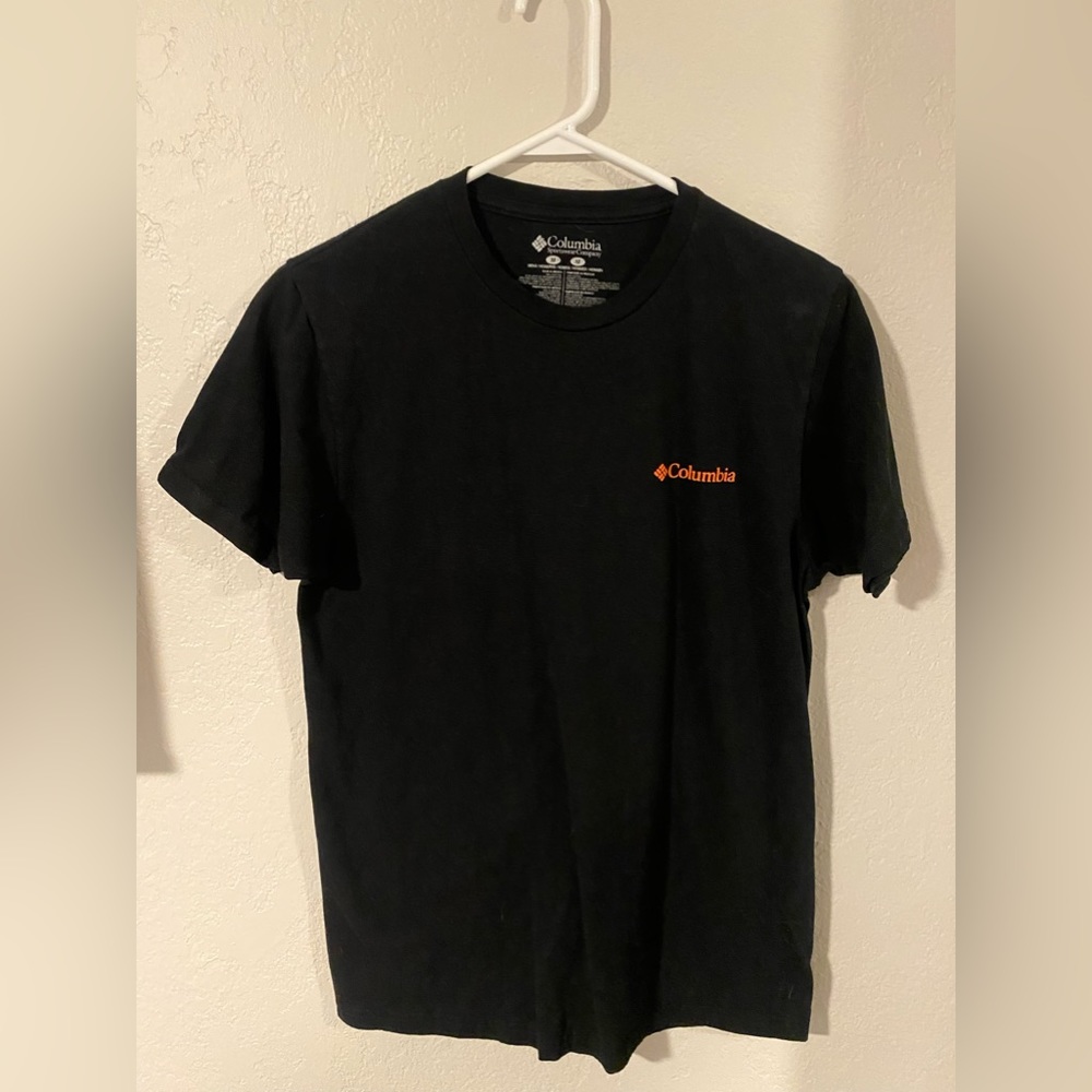 Columbia Black Men’s shirt Medium